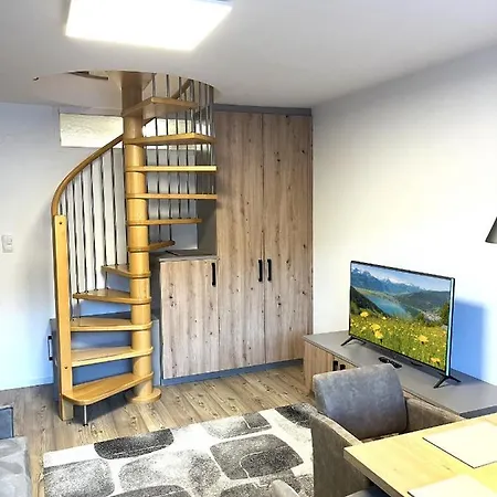 Penthouse 82 *